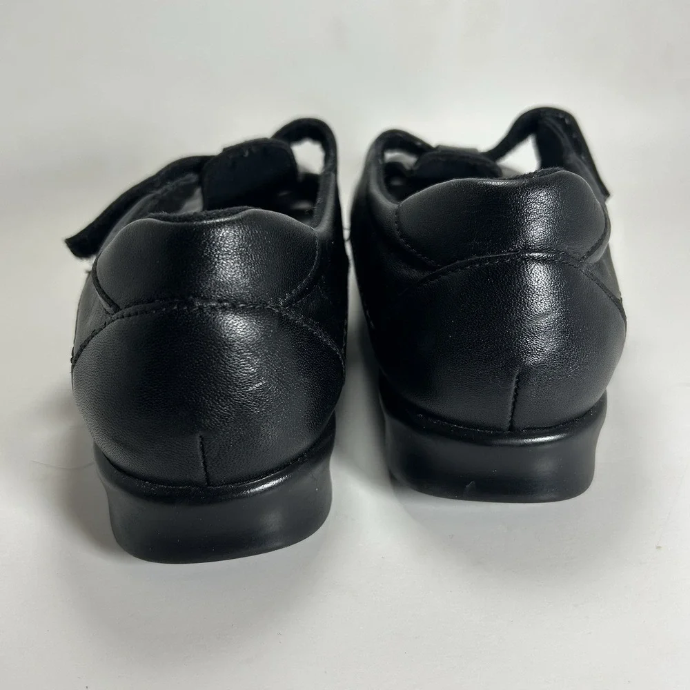 SAS Roamer Womens Black Leather T-Strap Comfort Loafer Fisherman Shoes 9.5 W